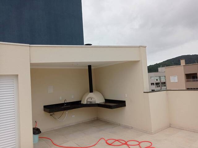 #212 - Apartamento para Venda em Ubatuba - SP