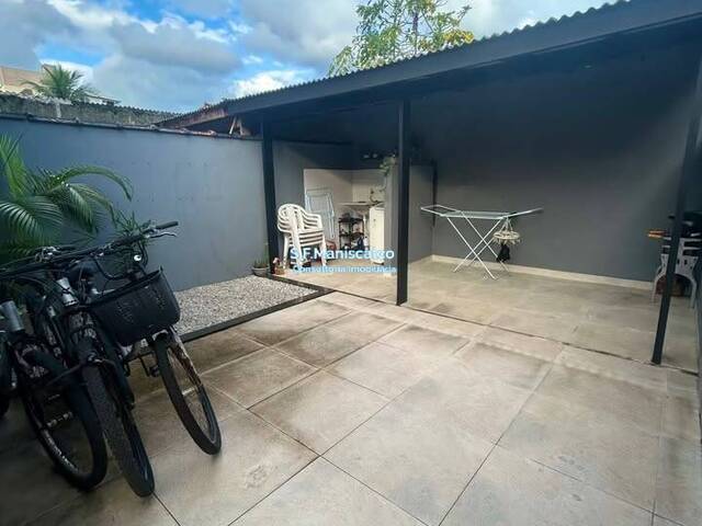 #696 - Apartamento para Venda em Ubatuba - SP - 2