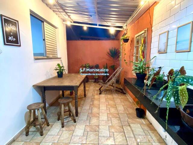 #708 - Apartamento para Venda em Ubatuba - SP - 1